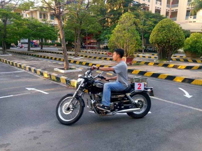 thi bằng lái xe a2 bến cát